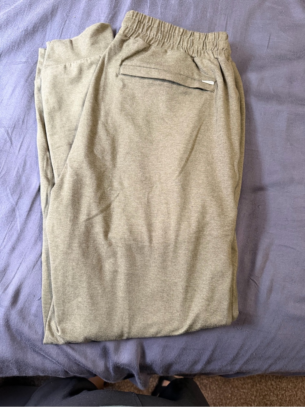 Vuori Olive Track Joggers